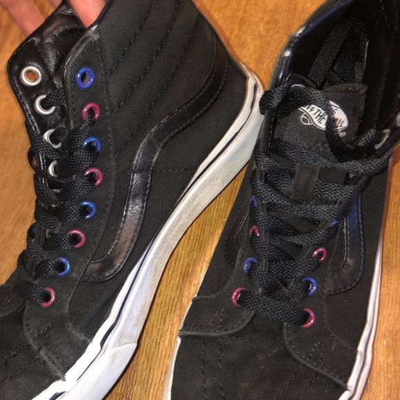 Hightop Black canvas Vans with Leather Insides & Iridescent Lace Holes Sample - Picture 4 of 8